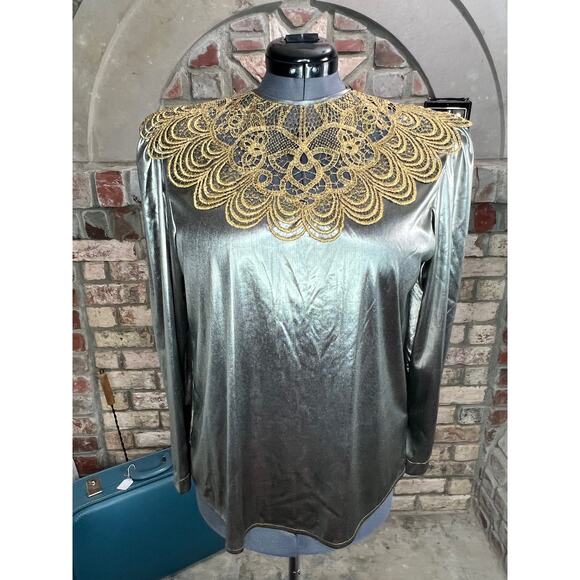 NICOLA Tops - Blouse silver lamee gold lace 1980s shoulder pads